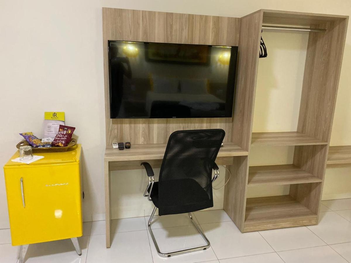 Rossi Hotel Comodoro Екстериор снимка